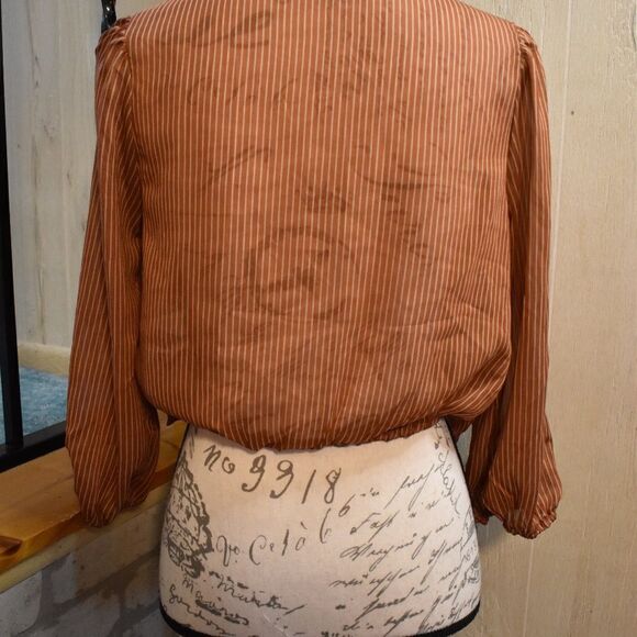 - J.O.A long sleeve crop top size small - Picture 5 of 14